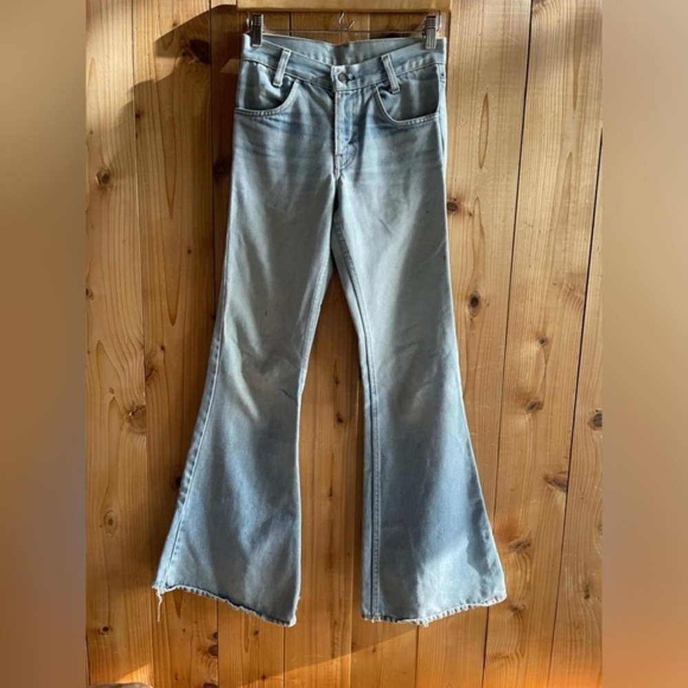 Vintage 70s 917 Orange Tab Levi’s flare jeans